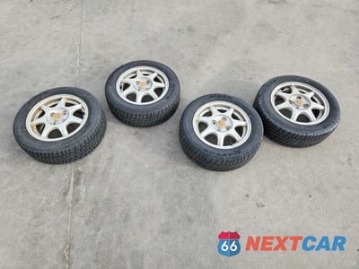 Zdjęcie 12 z 12 samochodu: 1994 MAZDA MX-5 MIATA VIN:JM1NA3539R0505846 - miniatura