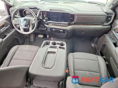 Zdjęcie 8 z 11 samochodu: 2024 GMC SIERRA K3500 SLE VIN:1GT49TEY0RF251103 - miniatura