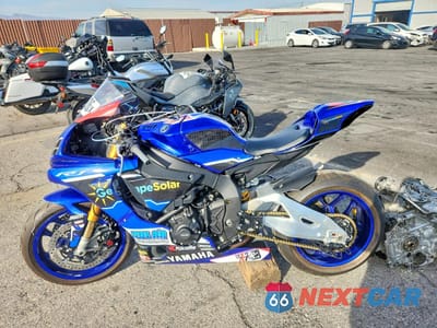 Trzecie zdjęcie samochodu z tyłu: 2019 YAMAHA YZFR1M VIN:JYARN40E2KA000862 - miniatura