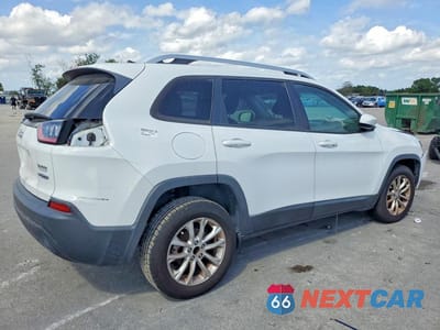 Trzecie zdjęcie samochodu z tyłu: 2020 JEEP CHEROKEE LATITUDE VIN:1C4PJLCB2LD614748 - miniatura