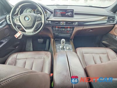 Zdjęcie 8 z 13 samochodu: 2018 BMW X5 SDRIVE35I VIN:5UXKR2C51J0Z15537 - miniatura