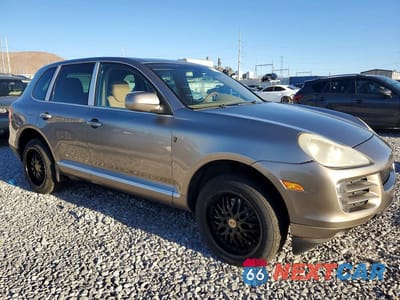 Czwarte zdjęcie samochodu z boku: 2008 PORSCHE CAYENNE VIN:WP1AA29P18LA14141 - miniatura