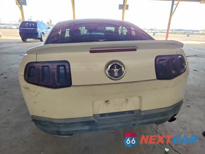 Zdjęcie 6 z 12 samochodu: 2010 FORD MUSTANG VIN:1ZVBP8AN0A5135557 - miniatura