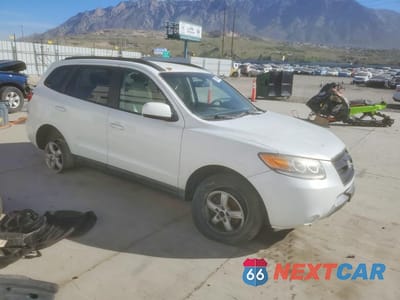 Czwarte zdjęcie samochodu z boku: 2008 HYUNDAI SANTA FE GLS VIN:5NMSG13D08H164773 - miniatura