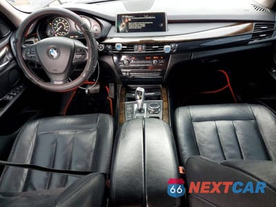 Zdjęcie 8 z 13 samochodu: 2014 BMW X5 VIN:5UXKR0C51E0K44672 - miniatura