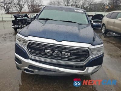 Piąte zdjęcie samochodu w środku: 2022 RAM 1500 LIMITED VIN:1C6SRFHT3NN252312 - miniatura