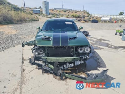 Piąte zdjęcie samochodu w środku: 2020 DODGE CHALLENGER SXT VIN:2C3CDZGG5LH254395 - miniatura