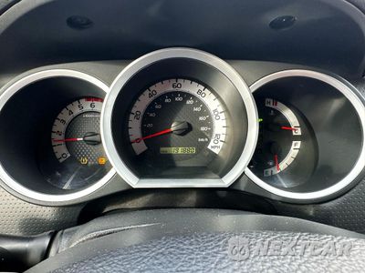 Zdjęcie 8 z 12 samochodu: 2011 TOYOTA TACOMA V6 VIN:5TFMU4FN1BX003435 - miniatura