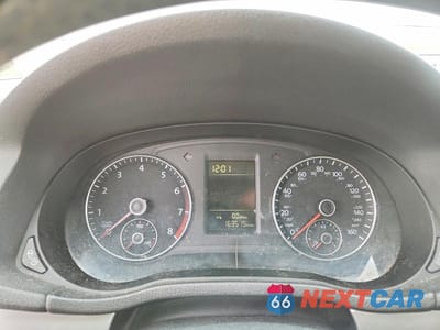 Zdjęcie 9 z 12 samochodu: 2015 VOLKSWAGEN PASSAT S VIN:1VWAT7A36FC059846 - miniatura