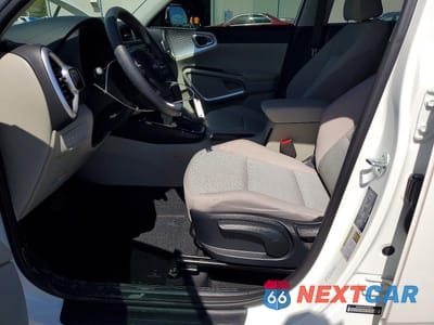 Zdjęcie 7 z 12 samochodu: 2025 KIA SOUL LX VIN:KNDJ23AU3S7945052 - miniatura