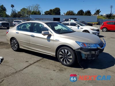 Czwarte zdjęcie samochodu z boku: 2015 HONDA ACCORD TOURING HYBRID VIN:1HGCR6F71FA000250 - miniatura