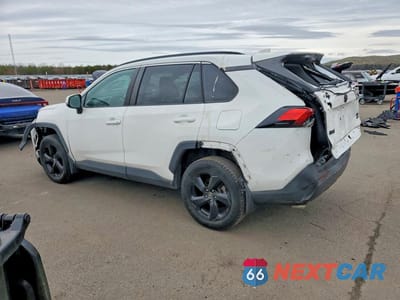 Drugie zdjęcie samochodu z przodu: 2020 TOYOTA RAV4 XLE PREMIUM VIN:2T3A1RFV0LW125895 - miniatura