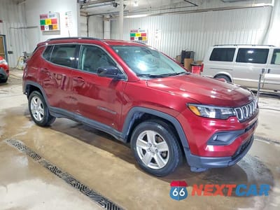 Czwarte zdjęcie samochodu z boku: 2022 JEEP COMPASS LATITUDE VIN:3C4NJDBB9NT103064 - miniatura