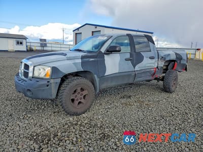 2005 DODGE DAKOTA QUAD SLT 1D7HW48N85S245901 - główne zdjęcie licytacji z USA - miniatura