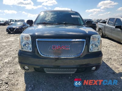 Piąte zdjęcie samochodu w środku: 2014 GMC YUKON DENALI VIN:1GKS2EEF4ER100395 - miniatura