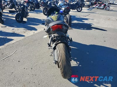 Czwarte zdjęcie samochodu z boku: 2016 KAWASAKI ZX636 E VIN:JKBZXJE12GA020724 - miniatura