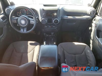 Zdjęcie 8 z 12 samochodu: 2013 JEEP WRANGLER UNLIMITED SPORT VIN:1C4BJWDG2DL526649 - miniatura