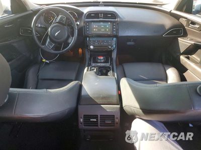 Zdjęcie 8 z 12 samochodu: 2018 JAGUAR XE PREMIUM VIN:SAJAD4FN3JCP25046 - miniatura