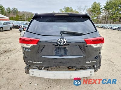 Zdjęcie 6 z 13 samochodu: 2018 TOYOTA HIGHLANDER XLE VIN:5TDJZRFH1JS872990 - miniatura