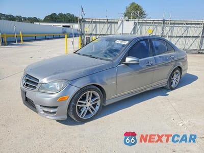 2012 MERCEDES-BENZ C 250 WDDGF4HBXCR198280 - główne zdjęcie licytacji z USA - miniatura