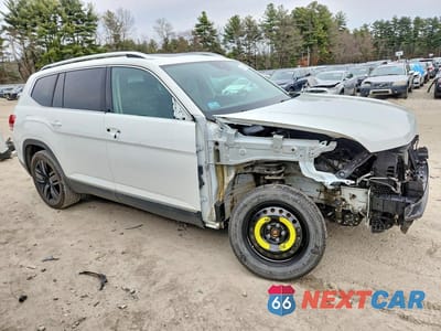 Czwarte zdjęcie samochodu z boku: 2018 VOLKSWAGEN ATLAS SEL PREMIUM VIN:1V2NR2CA7JC542366 - miniatura