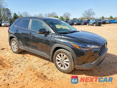 Czwarte zdjęcie samochodu z boku: 2024 TOYOTA COROLLA CROSS LE VIN:7MUBAAAG7RV089783 - miniatura