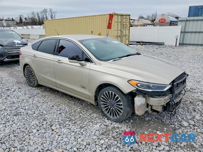 Czwarte zdjęcie samochodu z boku: 2018 FORD FUSION TITANIUM VIN:3FA6P0SU0JR108874 - miniatura