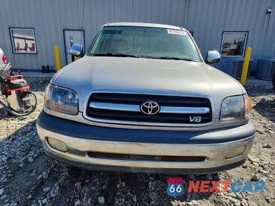 Piąte zdjęcie samochodu w środku: 2002 TOYOTA TUNDRA SR5 V8 VIN:5TBBT44122S278885 - miniatura
