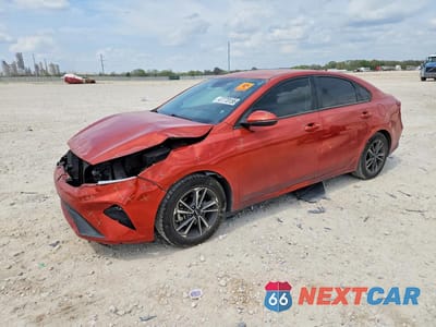 2022 KIA FORTE LXS 3KPF24AD5NE433745 - główne zdjęcie licytacji z USA - miniatura