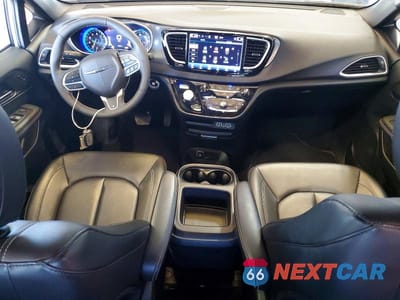 Zdjęcie 8 z 12 samochodu: 2025 CHRYSLER PACIFICA SELECT VIN:2C4RC1BG1SR502894 - miniatura