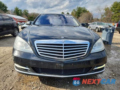 Piąte zdjęcie samochodu w środku: 2013 MERCEDES-BENZ S 550 4MATIC VIN:WDDNG9EB4DA500619 - miniatura