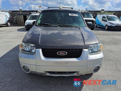 Piąte zdjęcie samochodu w środku: 2005 FORD ESCAPE HEV VIN:1FMCU96H55KD90961 - miniatura
