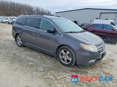 Czwarte zdjęcie samochodu z boku: 2013 HONDA ODYSSEY TOURING VIN:5FNRL5H93DB029434 - miniatura
