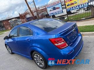 Trzecie zdjęcie samochodu z tyłu: 2018 CHEVROLET SONIC LT VIN:1G1JD5SH5J4100431 - miniatura