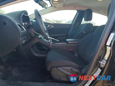 Zdjęcie 7 z 12 samochodu: 2016 CHRYSLER 200 LIMITED VIN:1C3CCCAB6GN151433 - miniatura