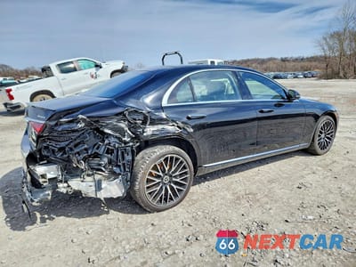 Trzecie zdjęcie samochodu z tyłu: 2021 MERCEDES-BENZ S 580 4MATIC VIN:W1K6G7GB5MA044099 - miniatura
