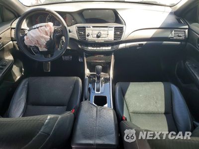 Zdjęcie 8 z 13 samochodu: 2017 HONDA ACCORD SPORT VIN:1HGCR2F52HA129205 - miniatura