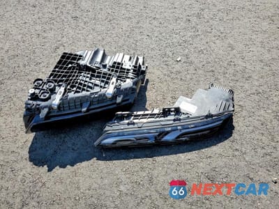 Zdjęcie 12 z 13 samochodu: 2024 BMW 740 I VIN:WBA23EH01RCR03008 - miniatura