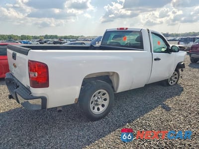 Trzecie zdjęcie samochodu z tyłu: 2011 CHEVROLET SILVERADO C1500 VIN:1GCNCPEX3BZ235793 - miniatura