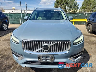 Piąte zdjęcie samochodu w środku: 2020 VOLVO XC90 T8 INSCRIPTION VIN:YV4BR00L5L1589048 - miniatura