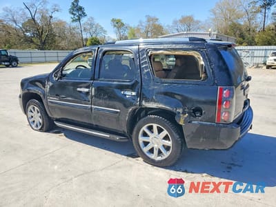 Drugie zdjęcie samochodu z przodu: 2008 GMC YUKON DENALI VIN:1GKEC63868J191712 - miniatura