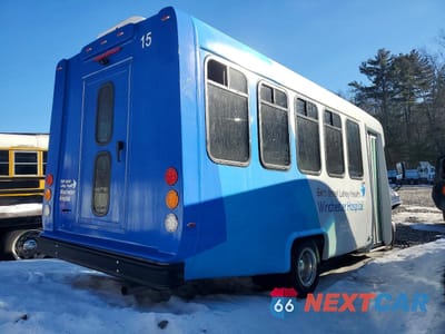 Czwarte zdjęcie samochodu z boku: 2023 CHEVROLET EXPRESS G4500 VIN:1HA6GUC78PN014047 - miniatura