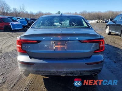 Zdjęcie 6 z 11 samochodu: 2020 VOLVO S60 T6 MOMENTUM VIN:7JRA22TKXLG051185 - miniatura