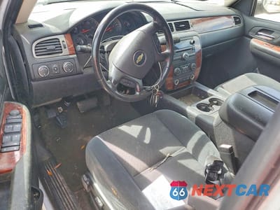 Zdjęcie 8 z 12 samochodu: 2009 CHEVROLET AVALANCHE K1500 LT VIN:3GNFK22039G252824 - miniatura