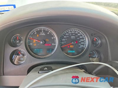 Zdjęcie 9 z 14 samochodu: 2014 CHEVROLET SUBURBAN C1500 LTZ VIN:1GNSCKE00ER212573 - miniatura