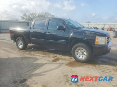Czwarte zdjęcie samochodu z boku: 2008 CHEVROLET SILVERADO C1500 VIN:3GCEC13C18G115108 - miniatura
