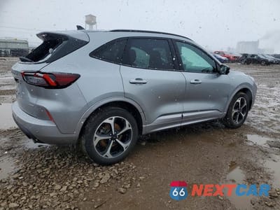 Trzecie zdjęcie samochodu z tyłu: 2024 FORD ESCAPE ST LINE SELECT VIN:1FMCU9NA4RUB41128 - miniatura
