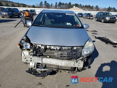 Piąte zdjęcie samochodu w środku: 2015 TOYOTA PRIUS VIN:JTDKN3DU5F0409421 - miniatura