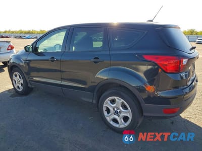 Drugie zdjęcie samochodu z przodu: 2019 FORD ESCAPE S VIN:1FMCU0F70KUB63065 - miniatura