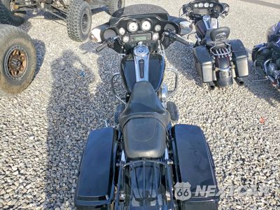 Zdjęcie 6 z 8 samochodu: 2011 HARLEY-DAVIDSON FLHX VIN:1HD1KB418BB667997 - miniatura